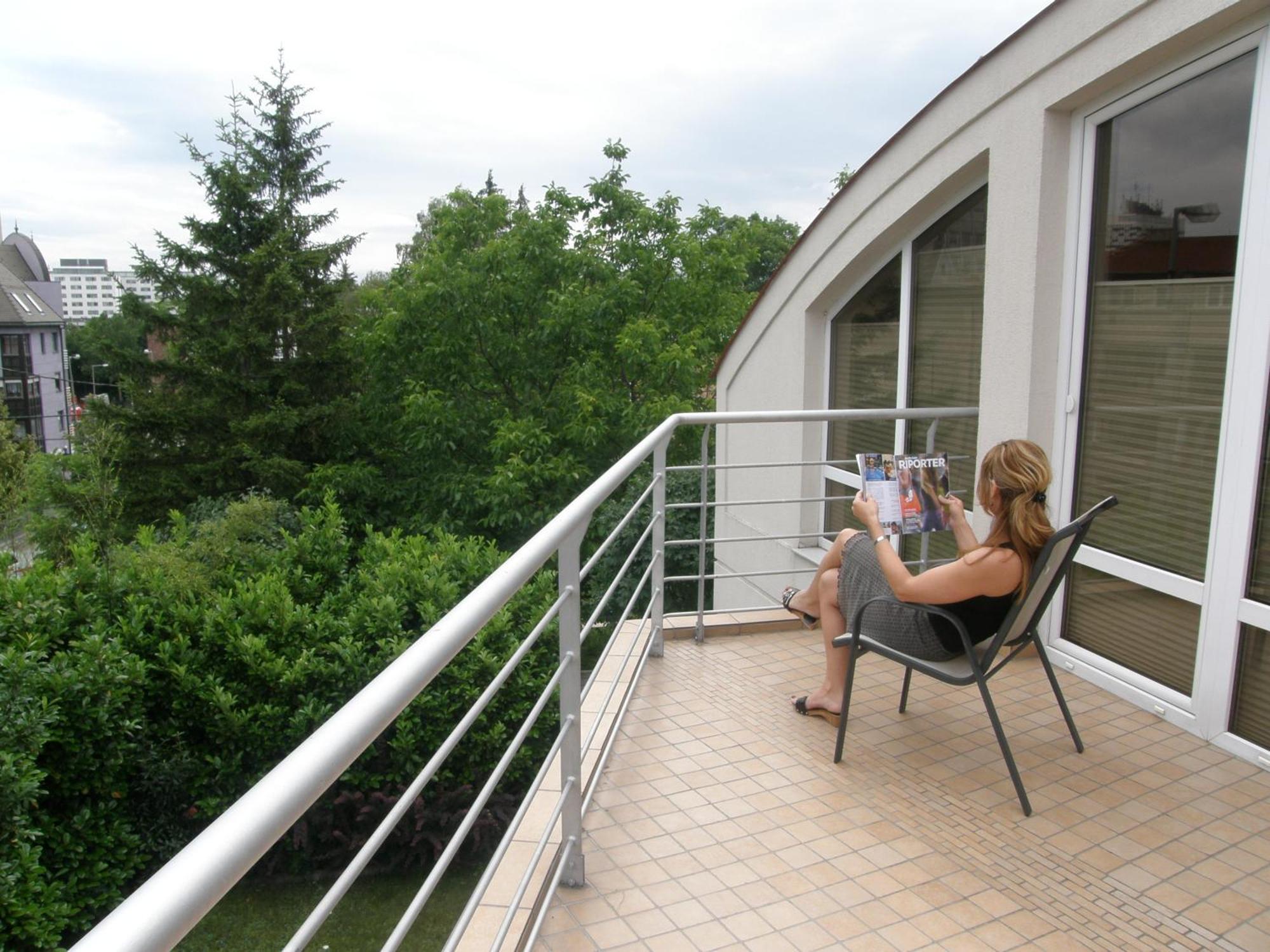 Promedicum Panzio Hotel Veszprem Exterior photo